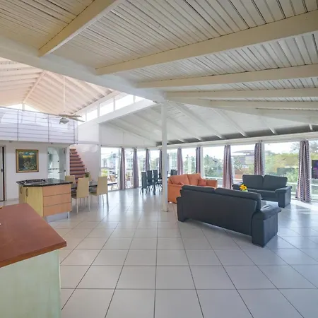 Plaza Achim Penthouse, 300M From Beach